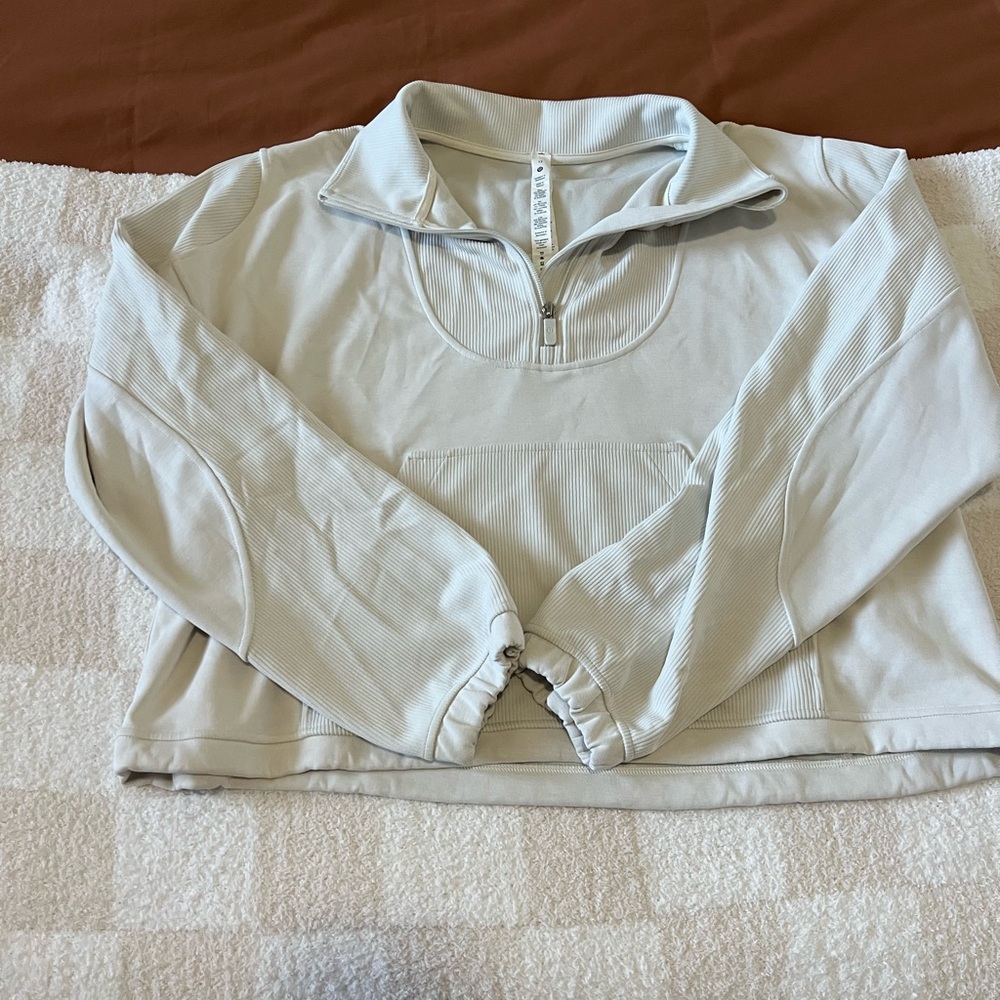 Lululemon Athletica Cream Ribbed Collar Top
